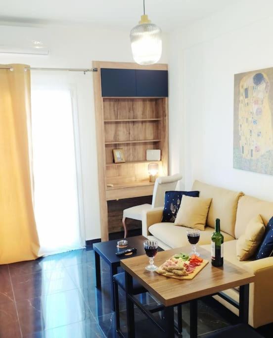 Xenofon's Cozy Corfu (city)